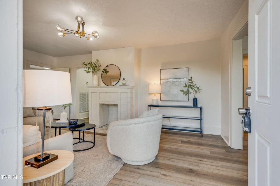 Photo #3: 548 Floyd Street