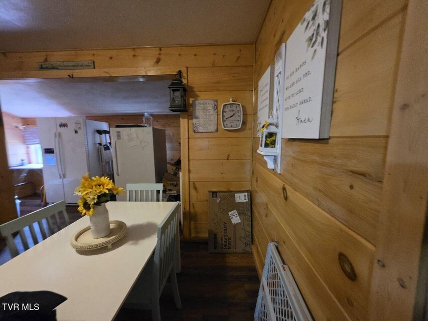 Photo #15: 421 Juniper Street