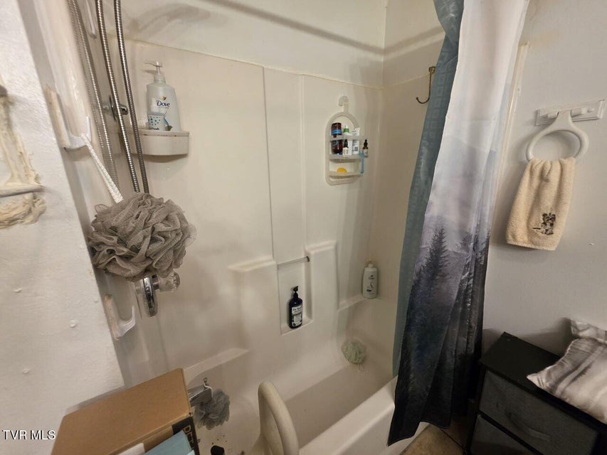 Photo #12: 421 Juniper Street