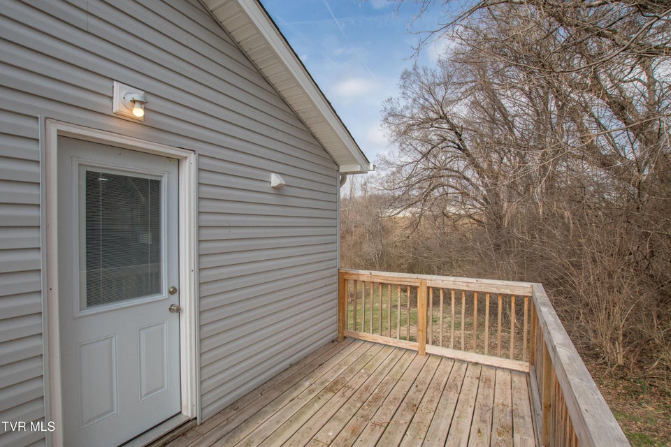 Photo #15: 2751 Everett Street