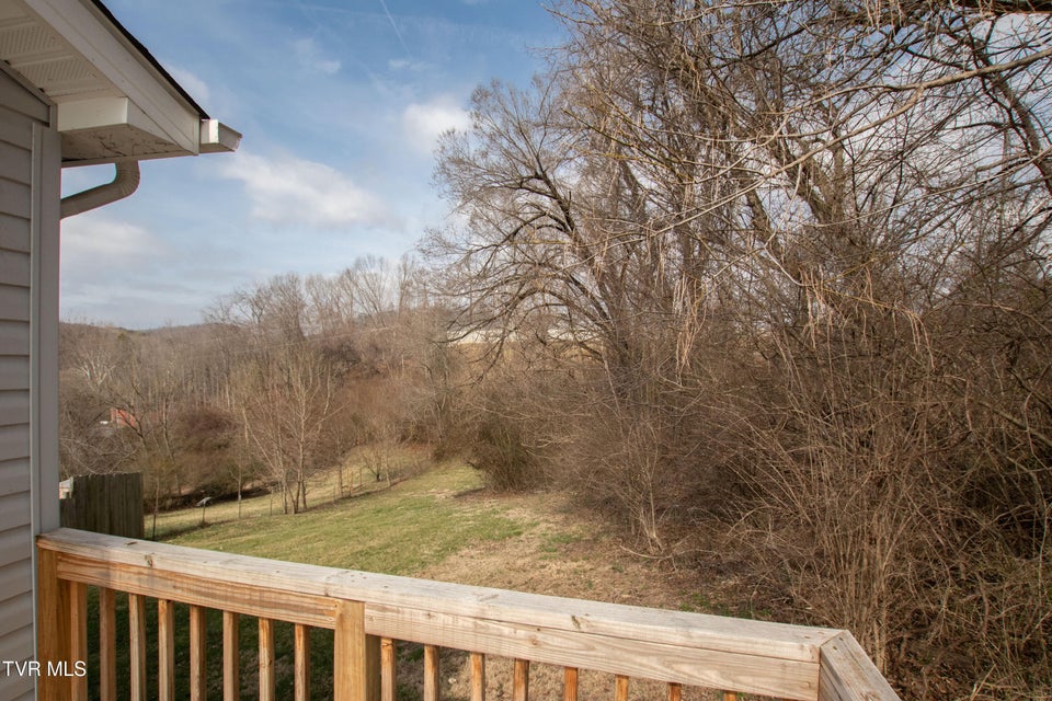 Photo #16: 2751 Everett Street