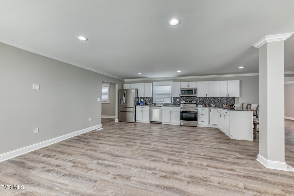 Photo #16: 309 Mill Street