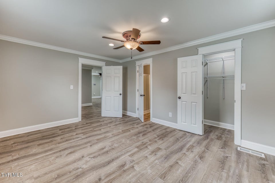 Photo #27: 309 Mill Street