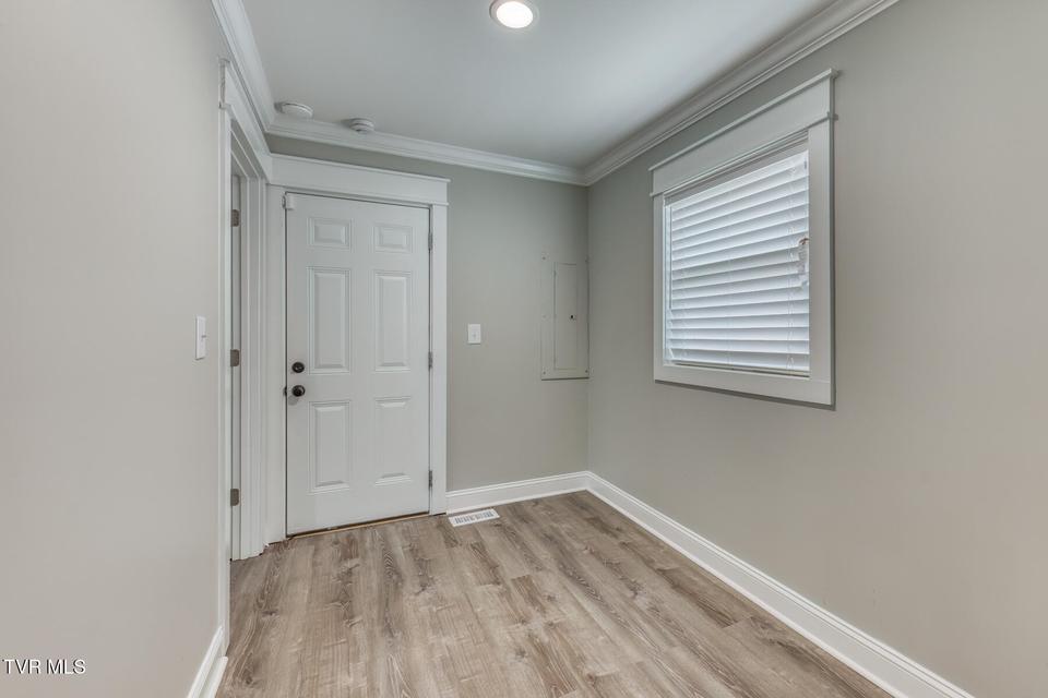 Photo #33: 309 Mill Street