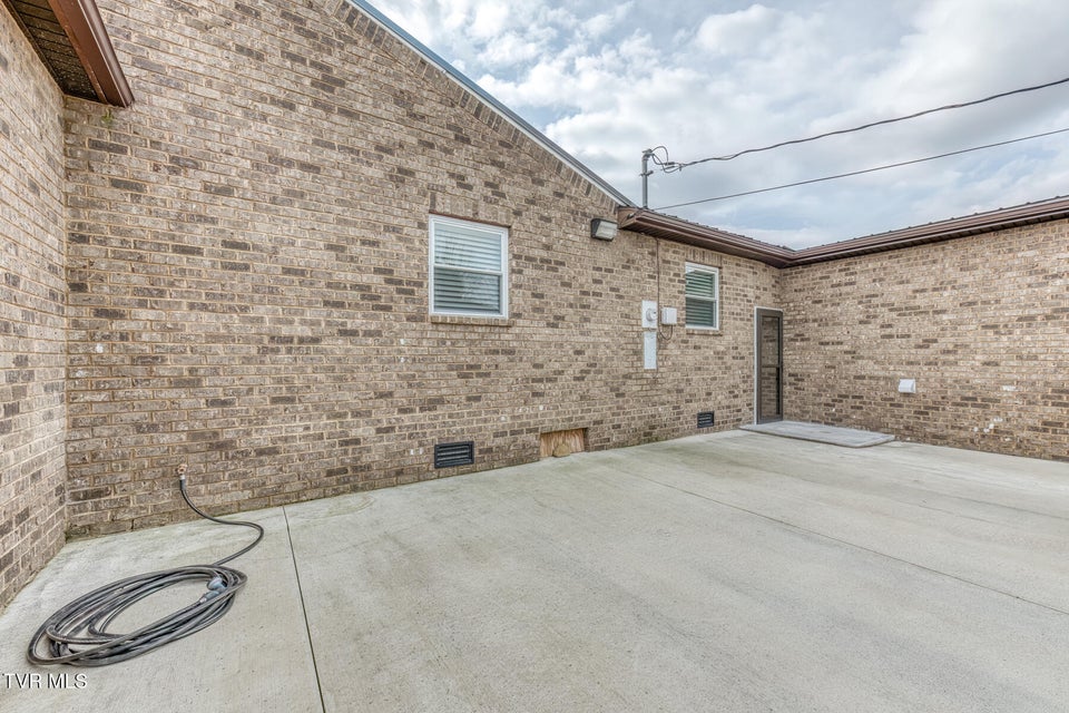 Photo #40: 309 Mill Street