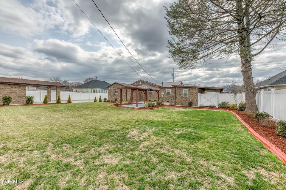 Photo #3: 309 Mill Street