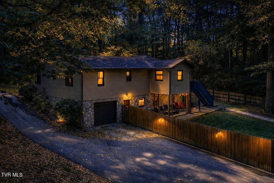 Photo #80: 589 Headtown Road