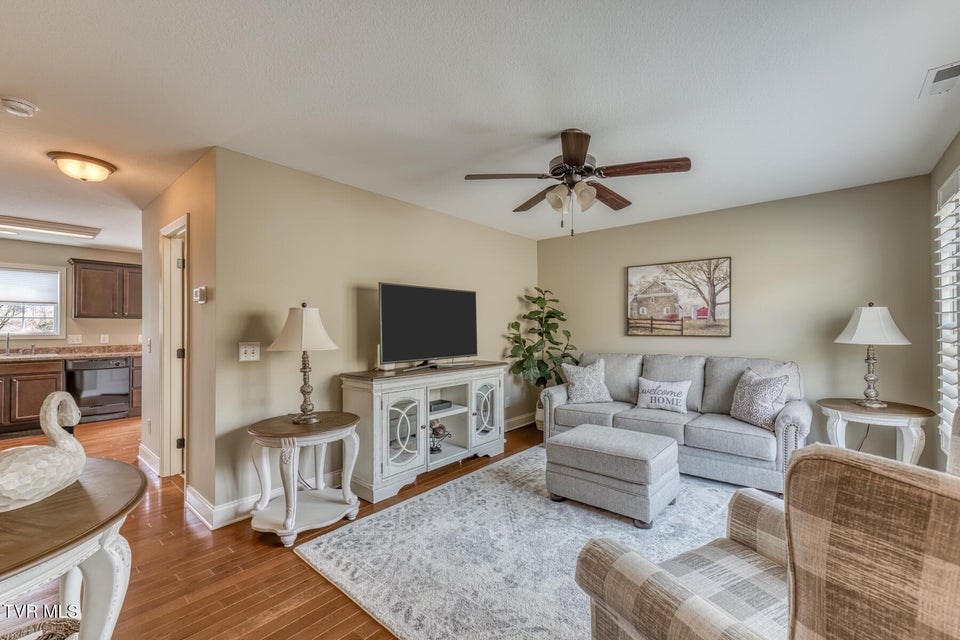 Photo #5: 664 Grays Pointe Court