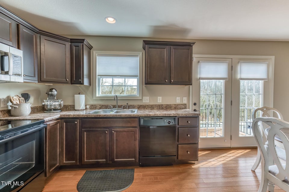 Photo #8: 664 Grays Pointe Court