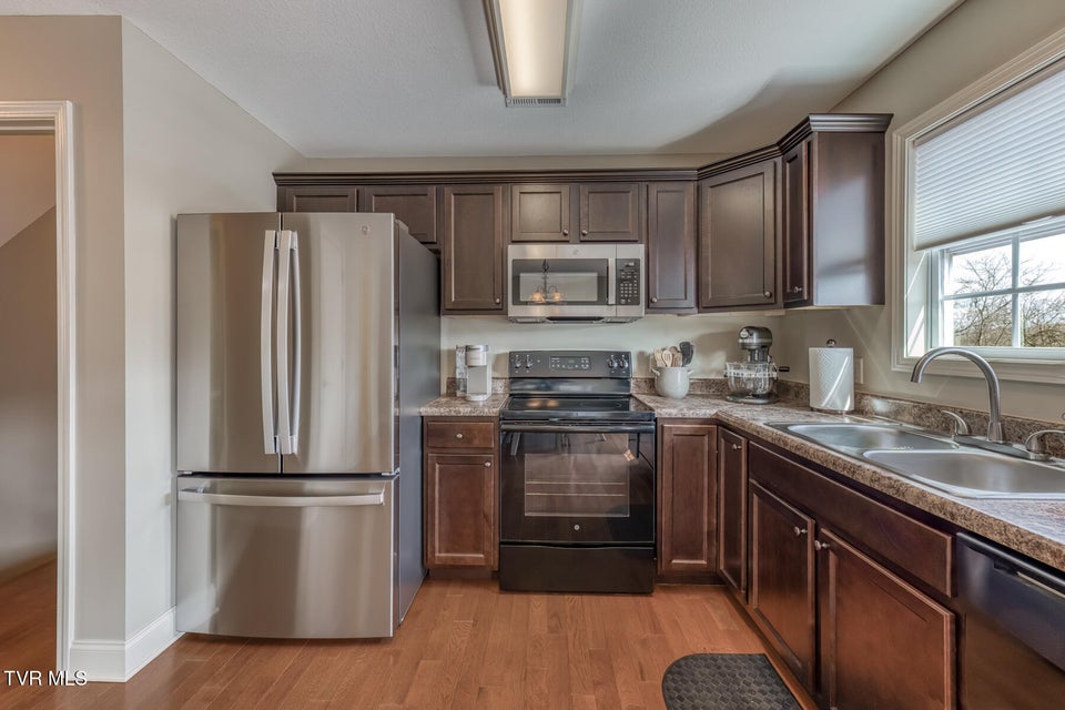 Photo #9: 664 Grays Pointe Court