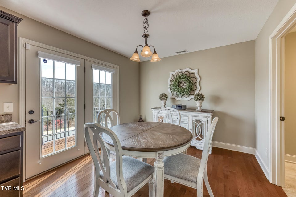 Photo #10: 664 Grays Pointe Court