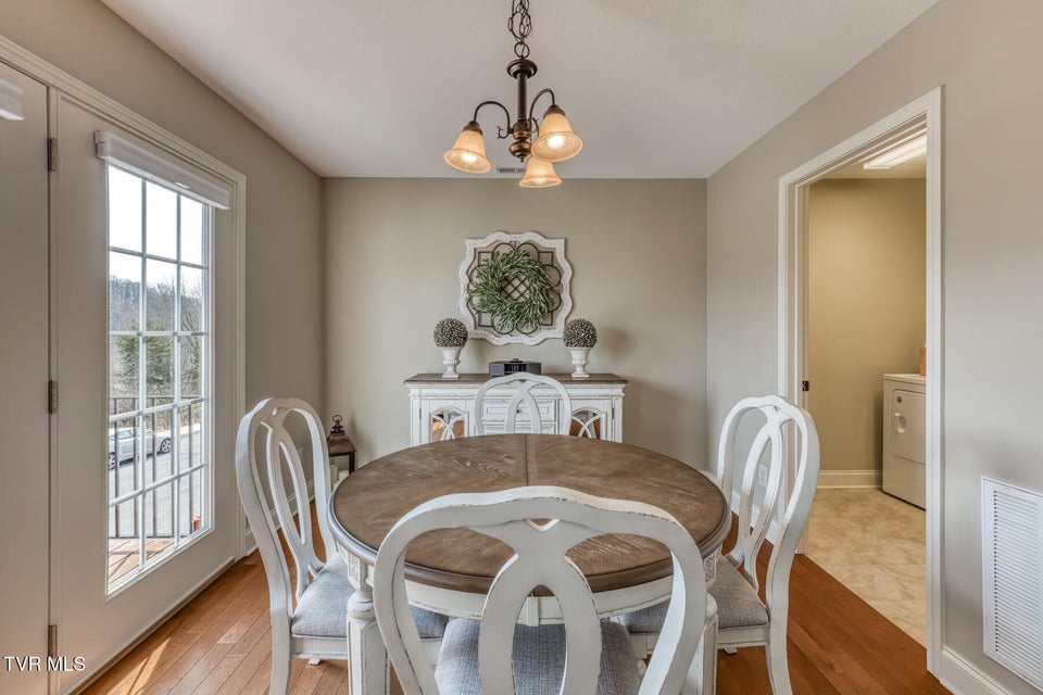 Photo #11: 664 Grays Pointe Court