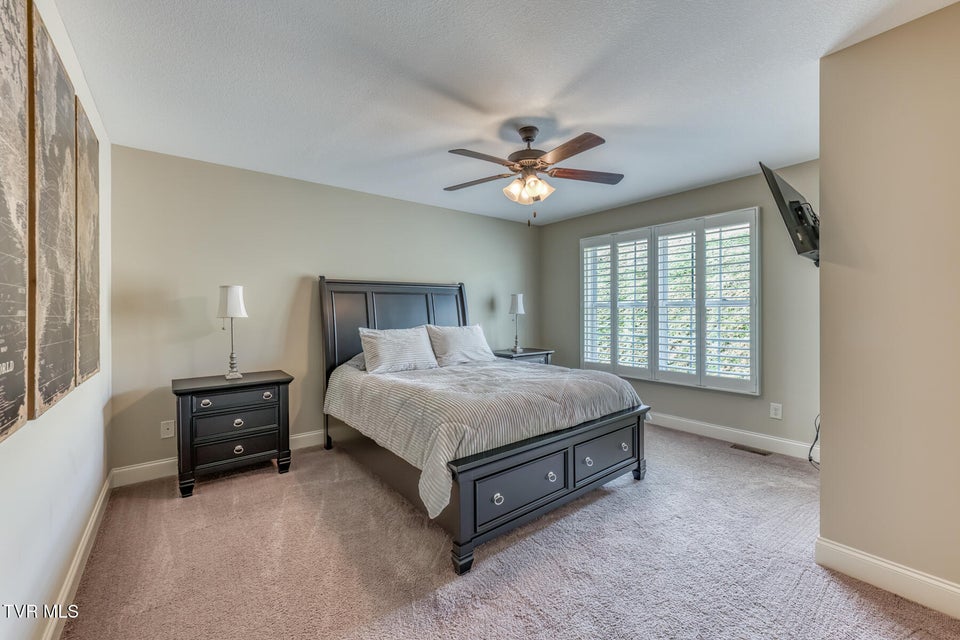 Photo #13: 664 Grays Pointe Court