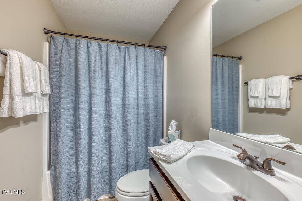 Photo #15: 664 Grays Pointe Court