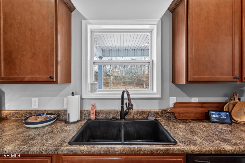 Photo #12: 512 Cameron Court