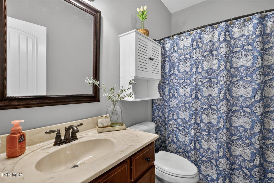 Photo #22: 512 Cameron Court