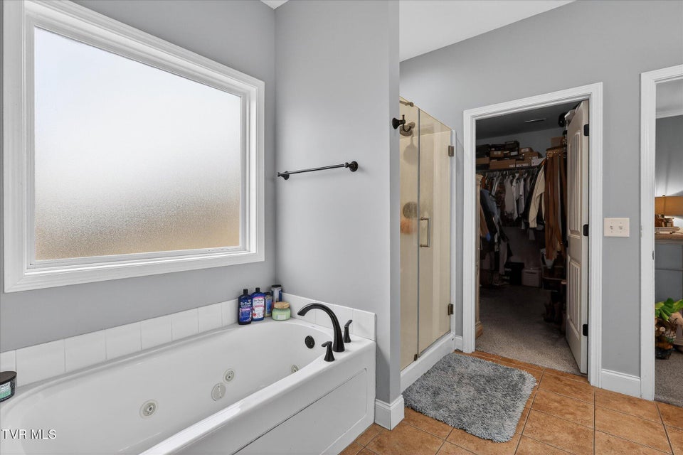 Photo #23: 512 Cameron Court