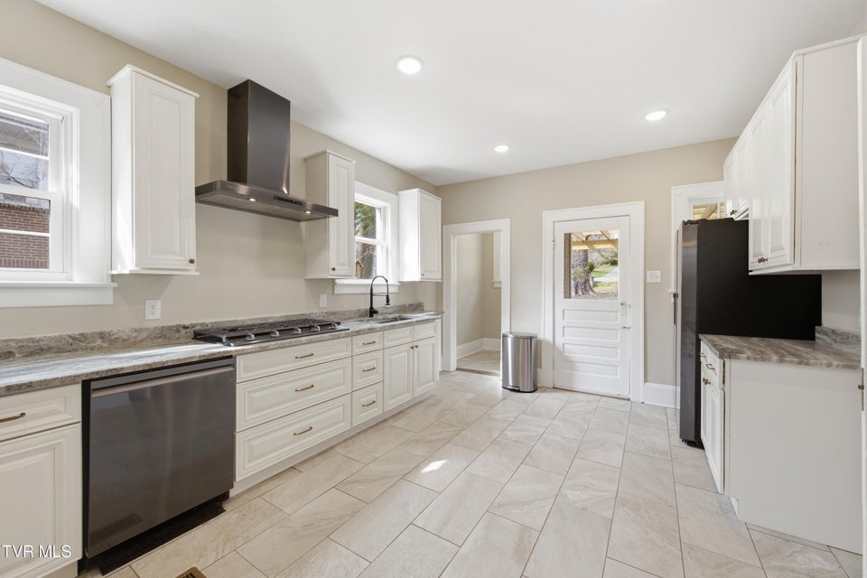 Photo #9: 1224 7th Avenue