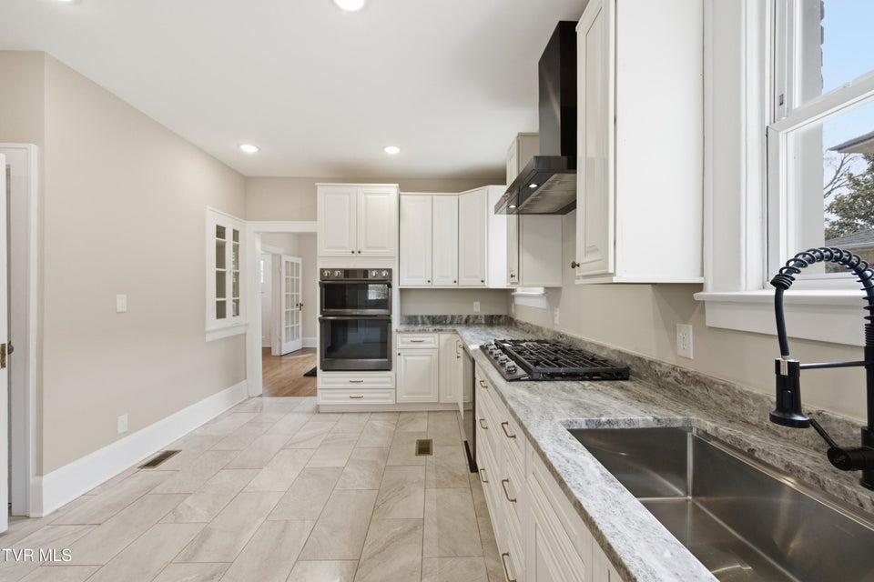 Photo #12: 1224 7th Avenue