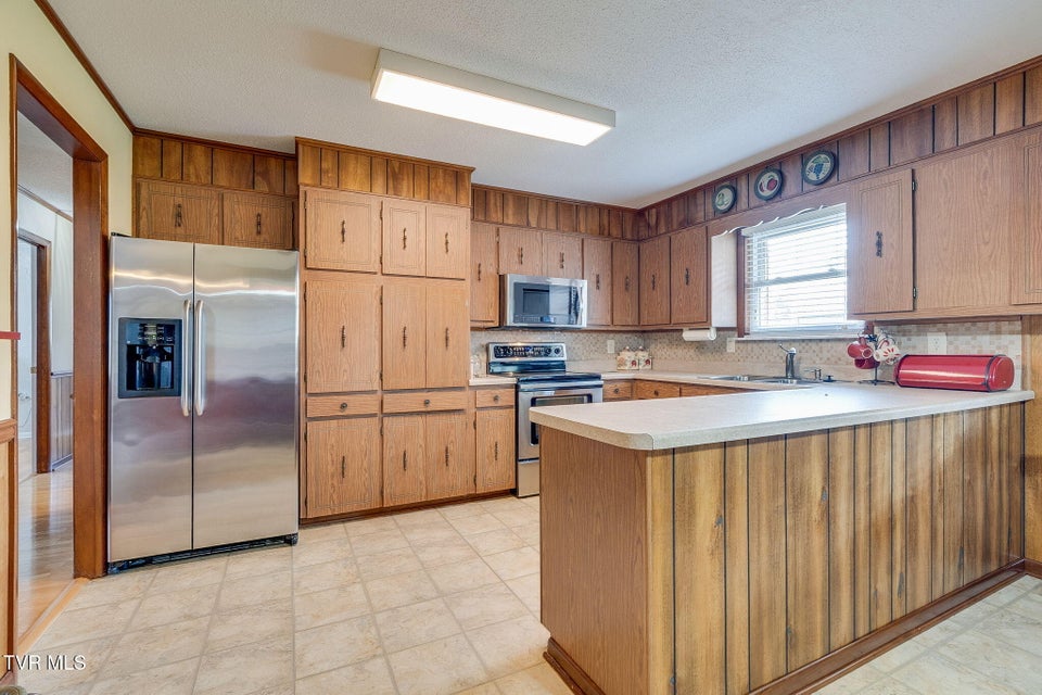 Photo #9: 1301 Kenney Street