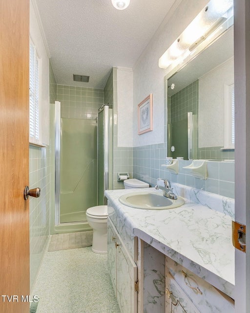 Photo #21: 1301 Kenney Street