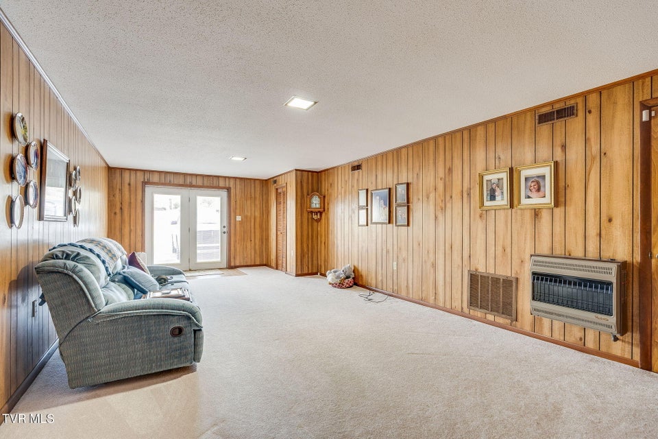 Photo #28: 1301 Kenney Street