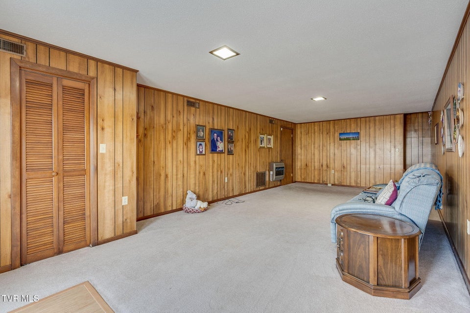 Photo #30: 1301 Kenney Street