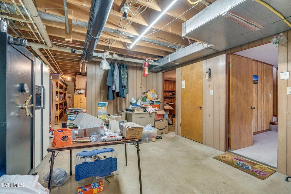 Photo #32: 1301 Kenney Street