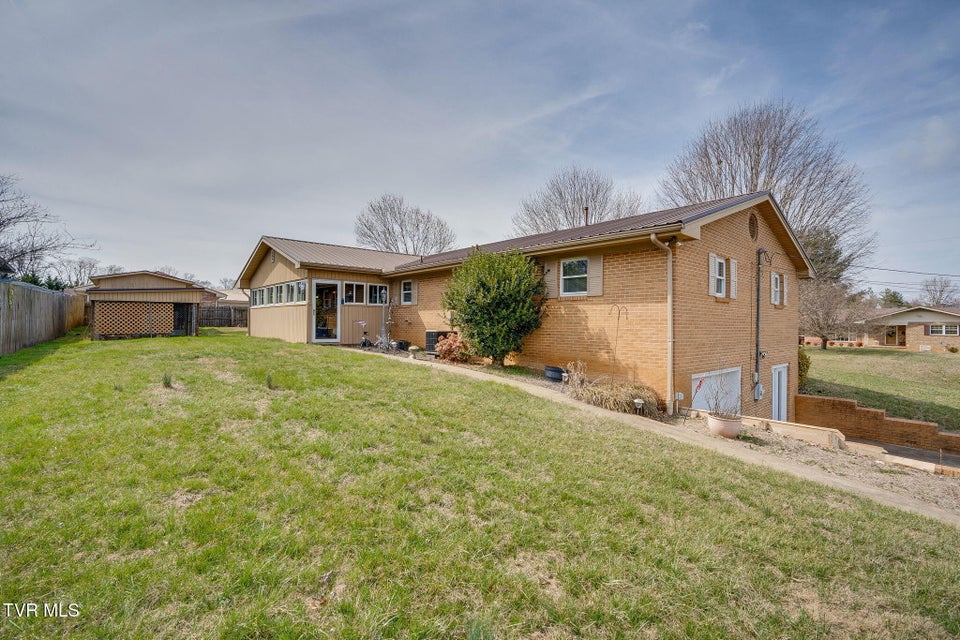 Photo #37: 1301 Kenney Street