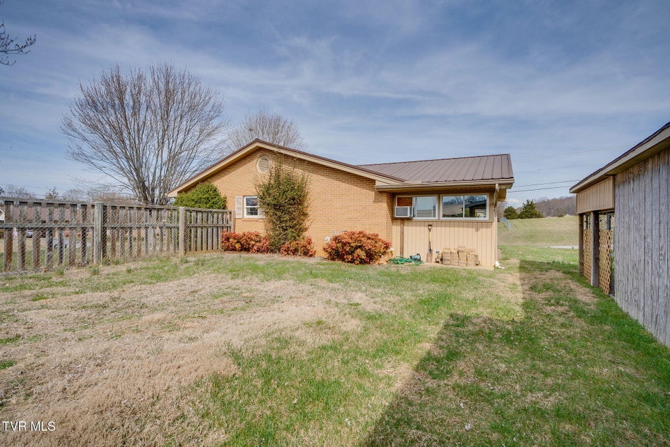 Photo #40: 1301 Kenney Street