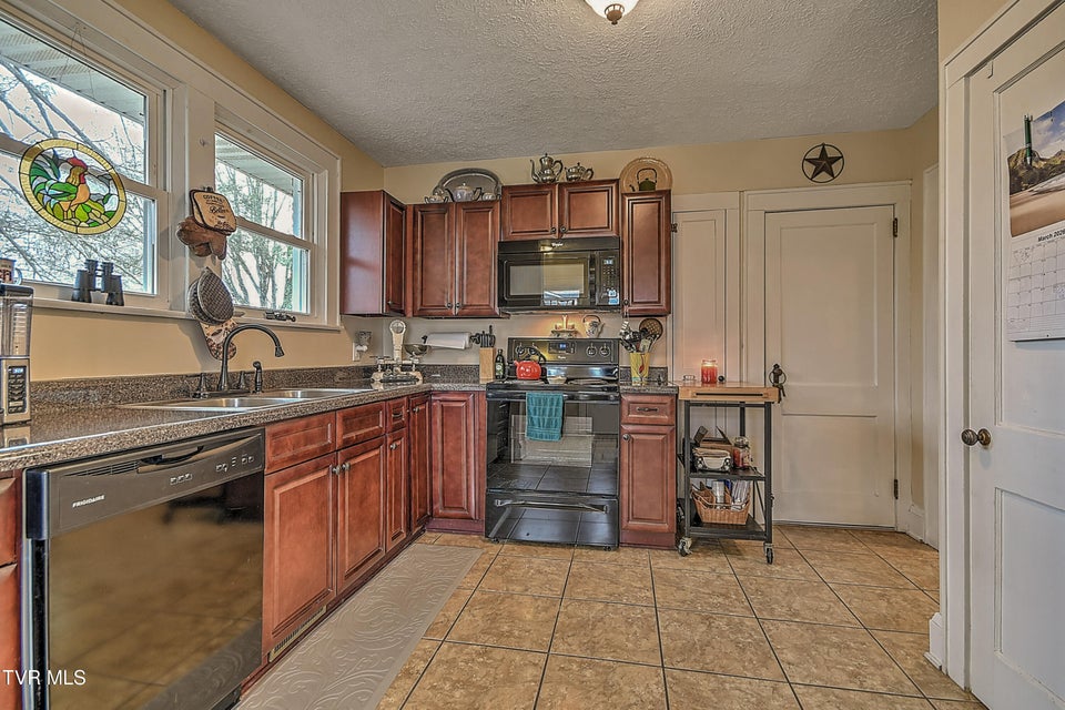 Photo #35: 1441 Highway 126 