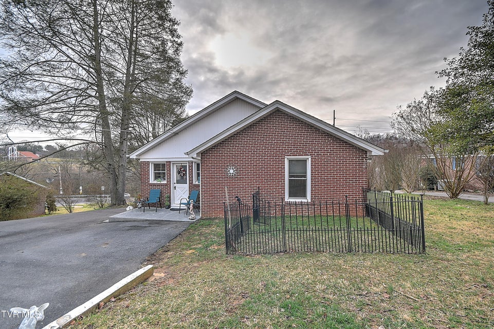 Photo #38: 1441 Highway 126 