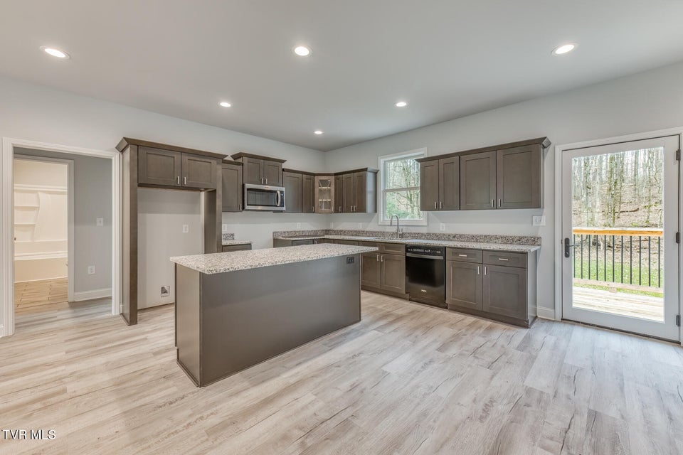 Photo #11: 1430 Cedar Street