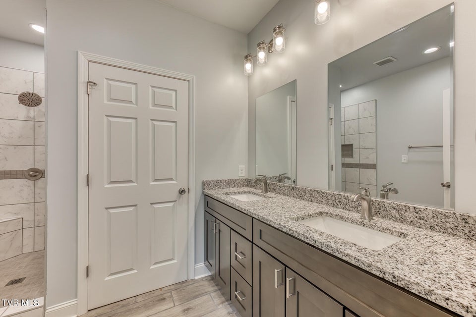 Photo #17: 1430 Cedar Street