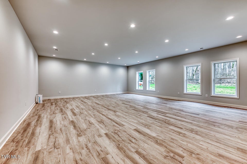 Photo #26: 1430 Cedar Street