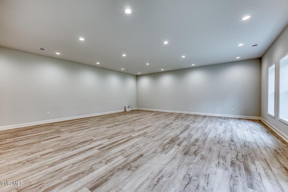 Photo #29: 1430 Cedar Street