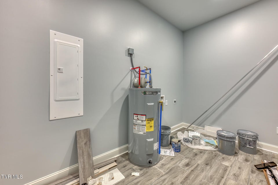 Photo #32: 1430 Cedar Street