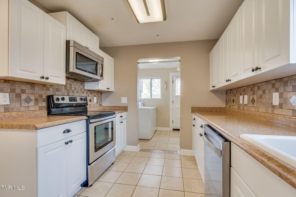 Photo #13: 102 Maple Street