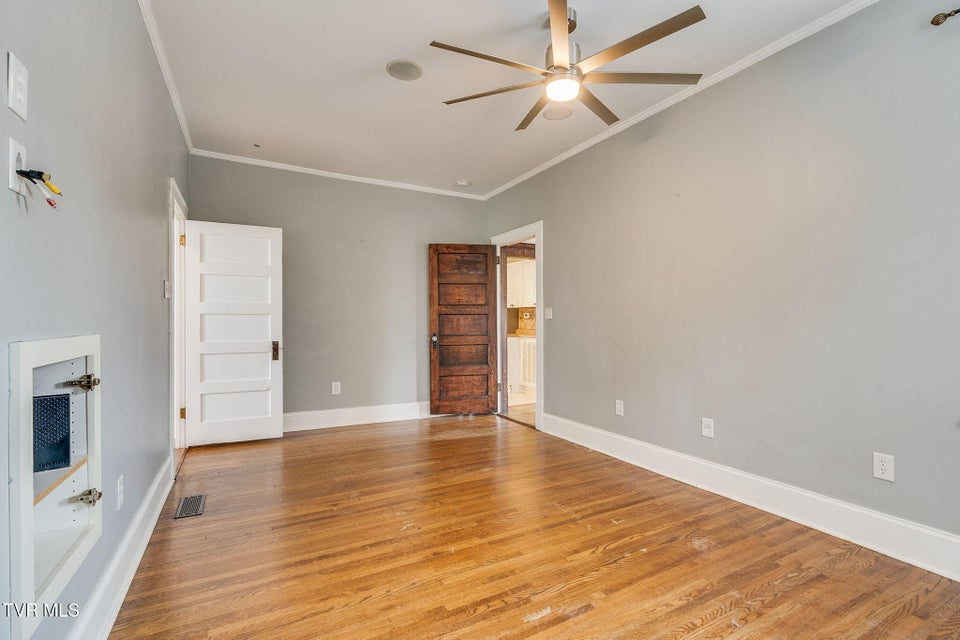 Photo #19: 102 Maple Street