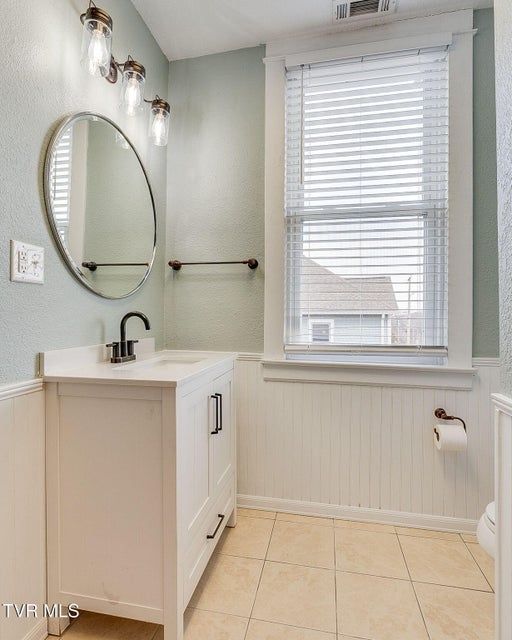 Photo #28: 102 Maple Street