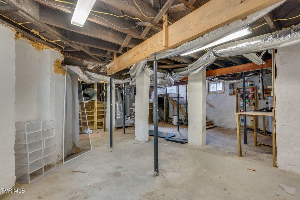 Photo #33: 102 Maple Street