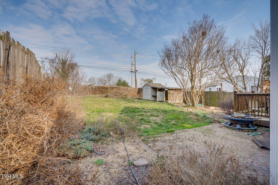 Photo #34: 102 Maple Street