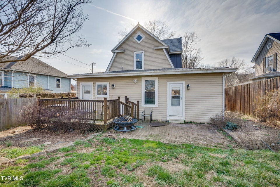 Photo #36: 102 Maple Street