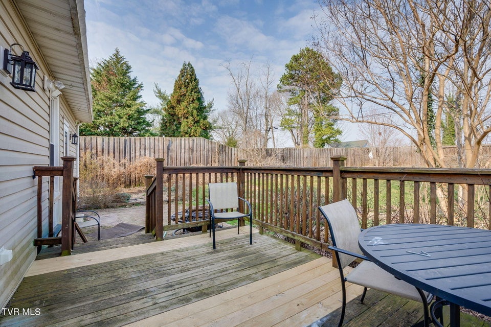 Photo #38: 102 Maple Street