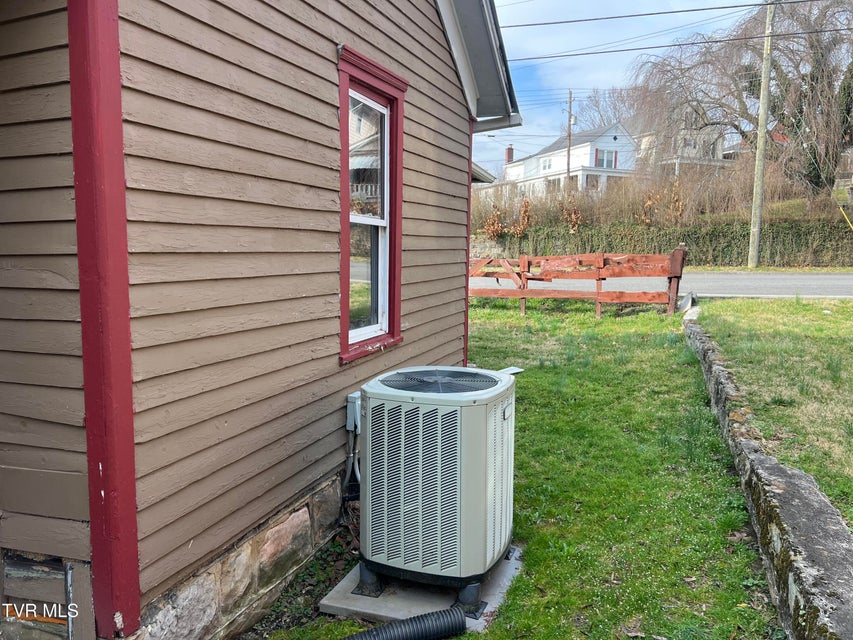 Photo #4: 204 10th Street