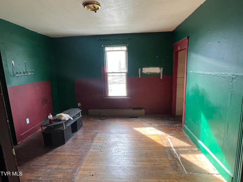 Photo #9: 204 10th Street