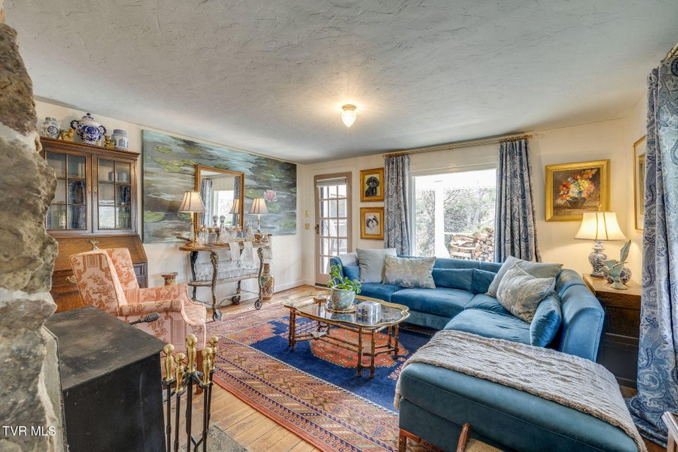 Photo #11: 341 Locust Gap Road