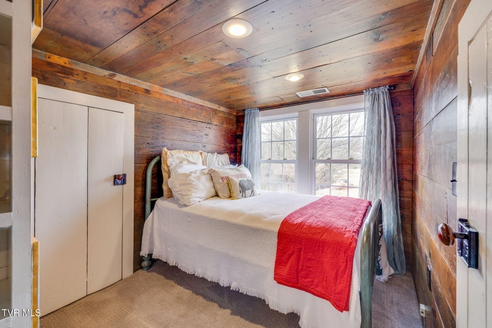 Photo #22: 341 Locust Gap Road