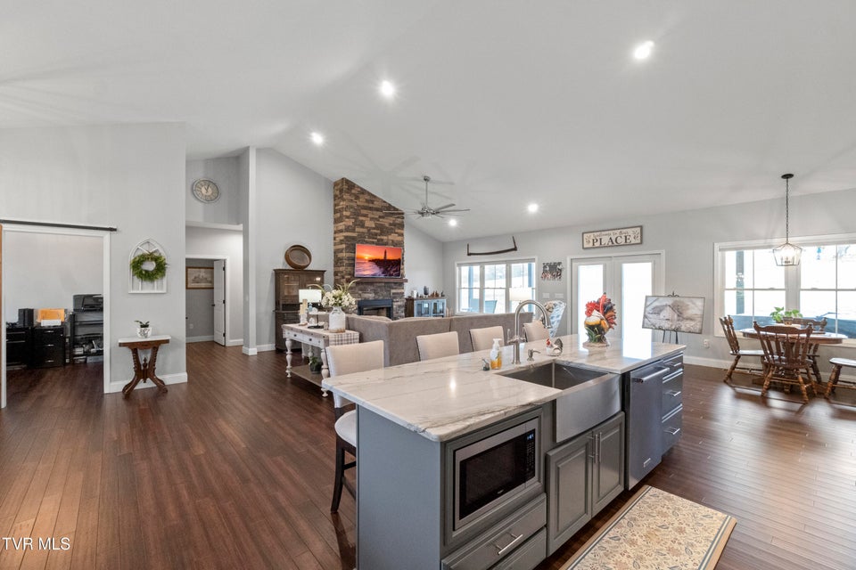 Photo #10: 2905 Sunnyside Road