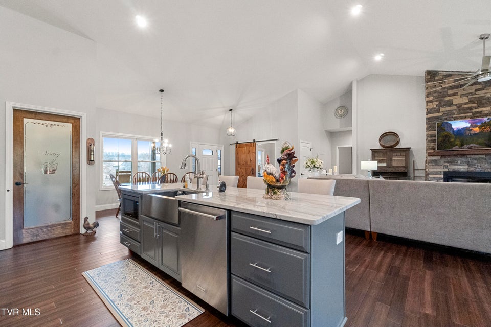 Photo #12: 2905 Sunnyside Road